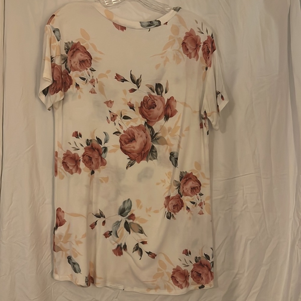 Floral Tee - Picture 2 of 2